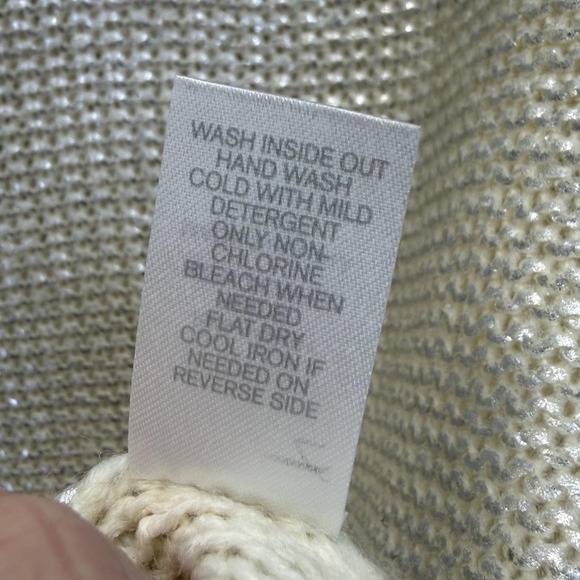 Charming Charlie Sweater Womens S Gold Metallic Pullover Long Sleeve Scoop Neck - Picture 5 of 8